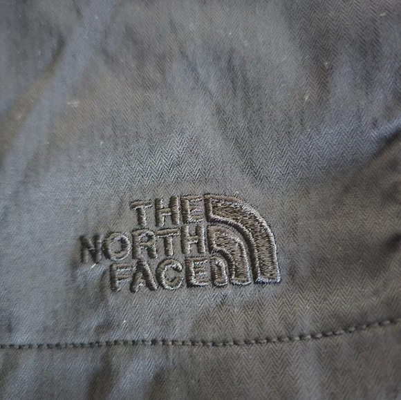 The North Face Women's Black Shorts Sz M - Picture 4 of 5